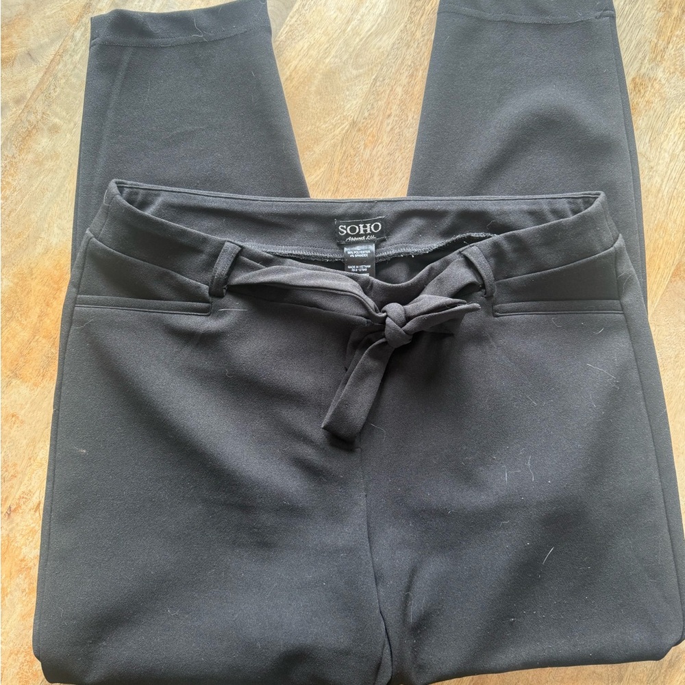 SOHO Black Tie-Waist Pants, Cropped Womens Large